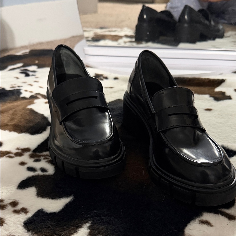 Black Loafers for Women